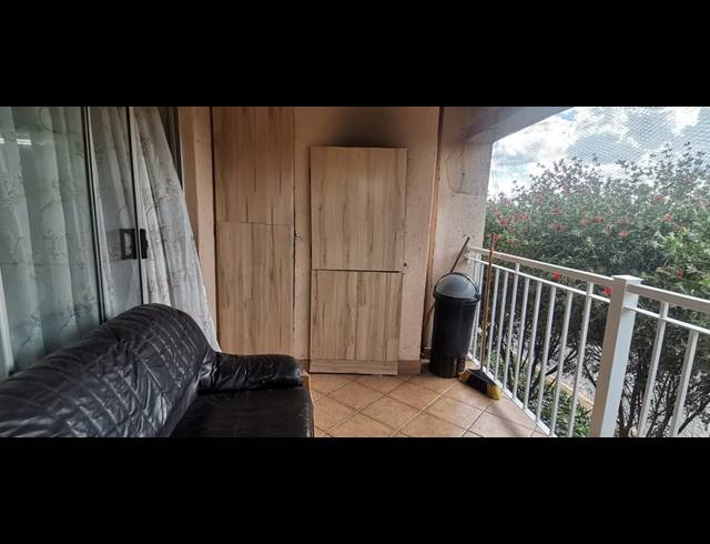 3 BEDROOM APARTMENT FOR SALE IN RENSBURG